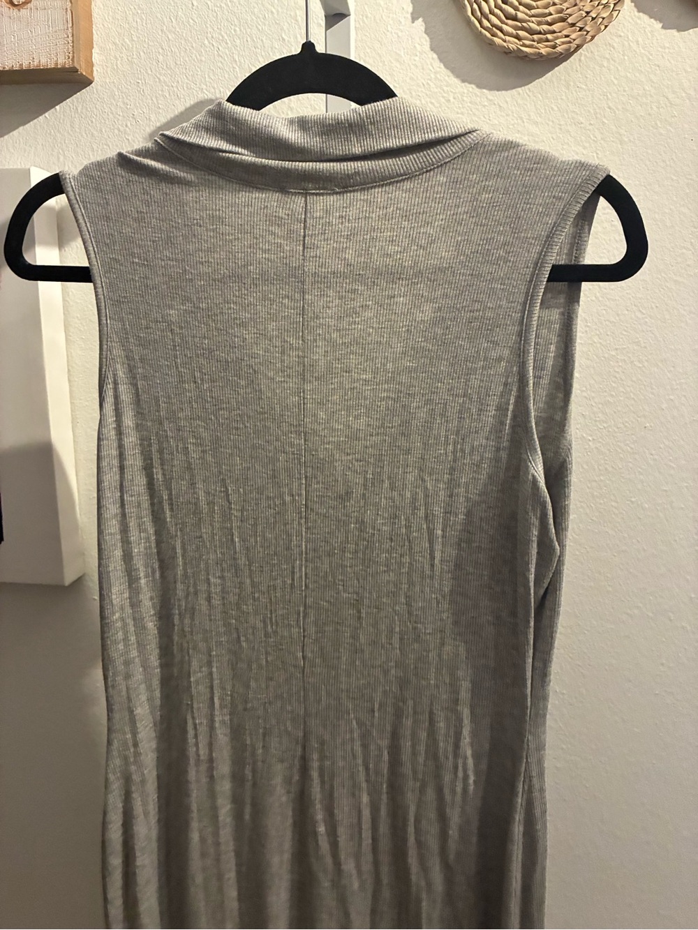 Sleeveless Gray Collared Maxi Dress - Picture 5 of 6